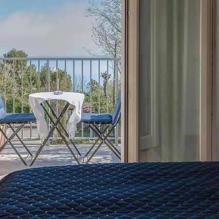 Fiorenzuola Bed & Breakfast Fiorenzuola di Focara Ruang foto
