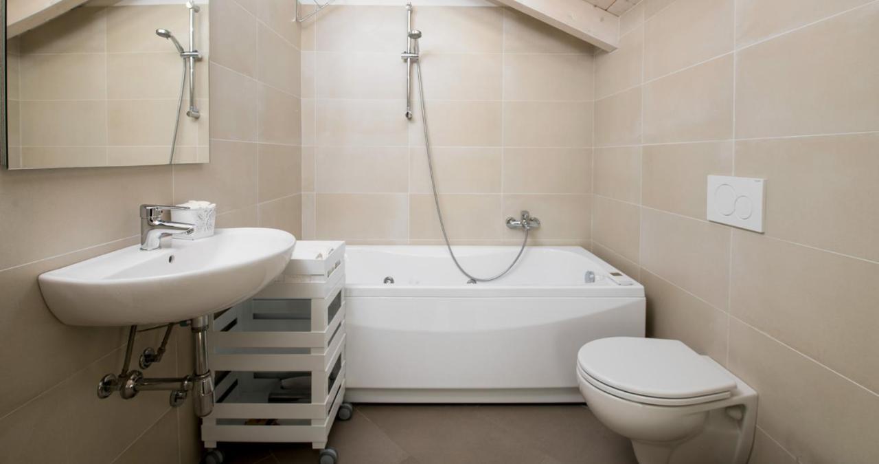 Fiorenzuola Bed & Breakfast Fiorenzuola di Focara Bagian luar foto